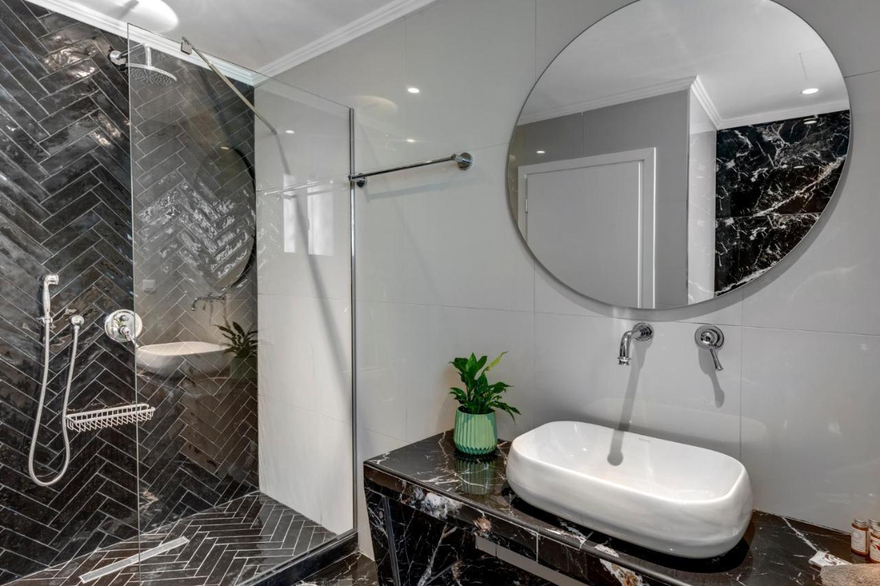 Amare Boutique Suites Ermoupoli Ngoại thất bức ảnh