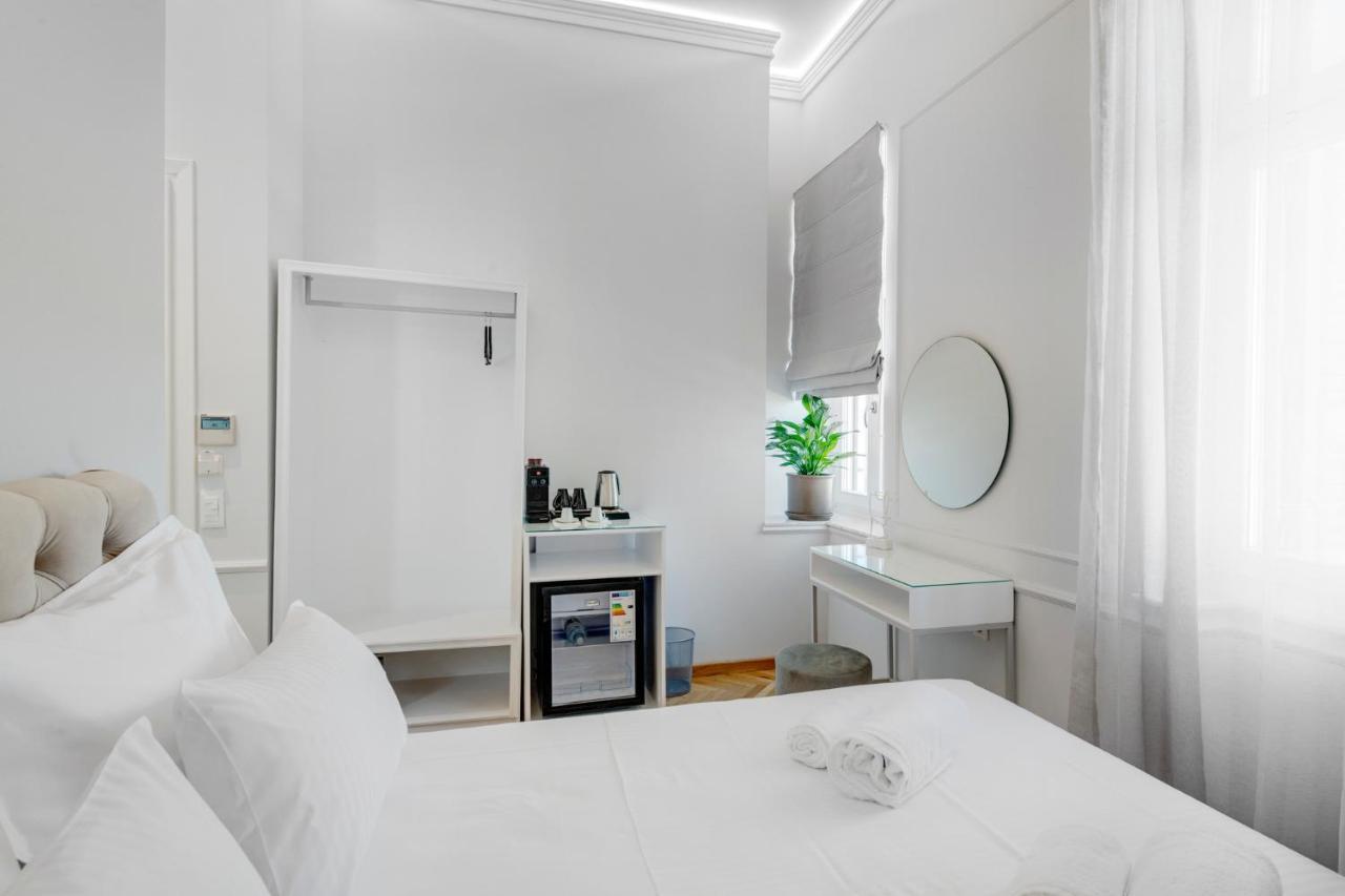 Amare Boutique Suites Ermoupoli Ngoại thất bức ảnh
